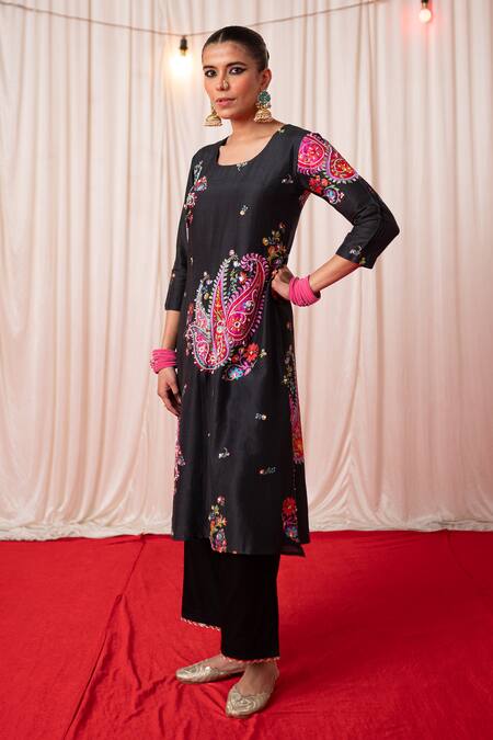 Shop_Chrkha_Black Chanderi Silk Hand Embroidered Mirror Paisley Floral Print Kurta Pant Set _Online_at_Aza_Fashions