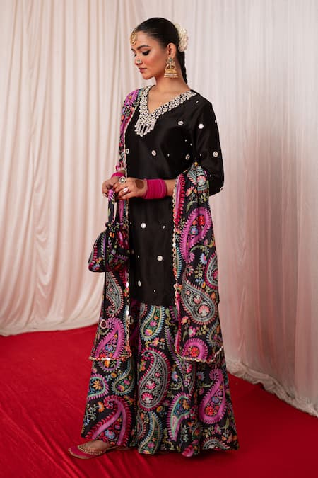 Buy_Chrkha_Black Chanderi Silk Hand Embroidered Mirror V-neck Kurta Sharara Set _Online_at_Aza_Fashions