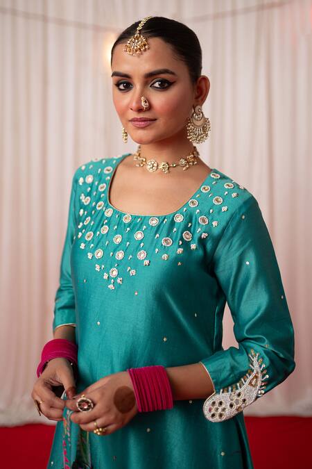 Chrkha Green Chanderi Silk Hand Embroidered Mirror U Neck Paisley A-line Kurta Set at Aza Fashions Chrkha_Green Chanderi Silk Hand Embroidered Mirror U Neck Paisley A-line Kurta Set _at_Aza_Fashions