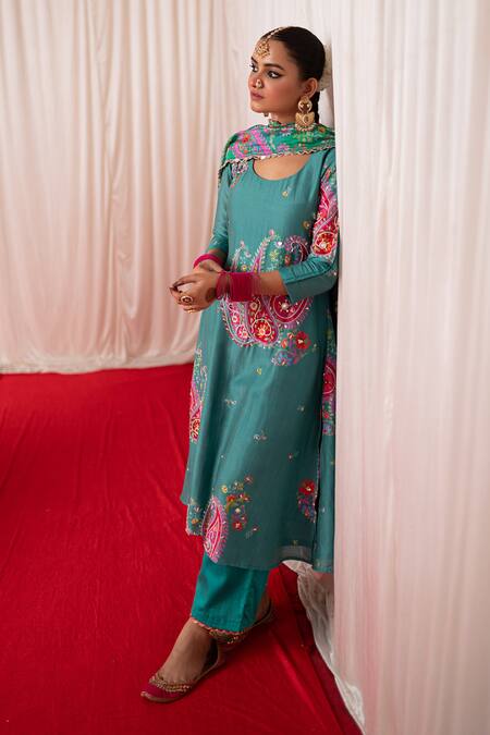 Shop Chrkha Green Chanderi Silk Hand Embroidered Paisley Floral Print Kurta And Pant Set Online at Aza Fashions Shop_Chrkha_Green Chanderi Silk Hand Embroidered Paisley Floral Print Kurta And Pant Set _Online_at_Aza_Fashions