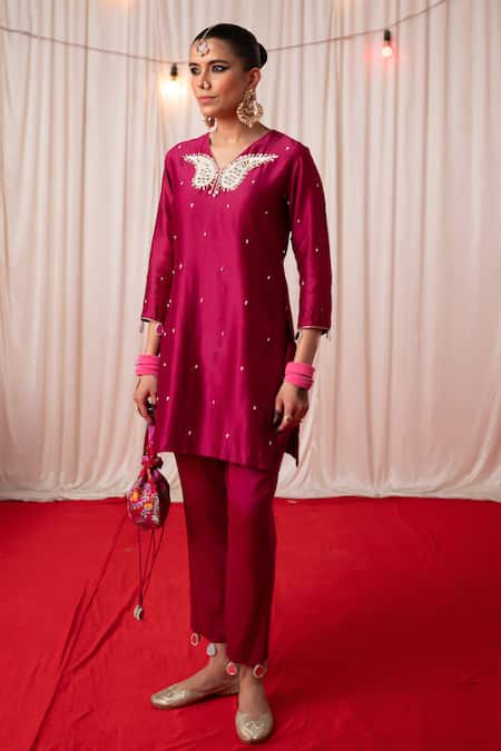 Buy Chrkha Maroon Cotton Satin, Chanderi Silk Paisley Embroidered Short Kurta With Pant Online at Aza Fashions Buy_Chrkha_Maroon Cotton Satin, Chanderi Silk Paisley Embroidered Short Kurta With Pant _Online_at_Aza_Fashions