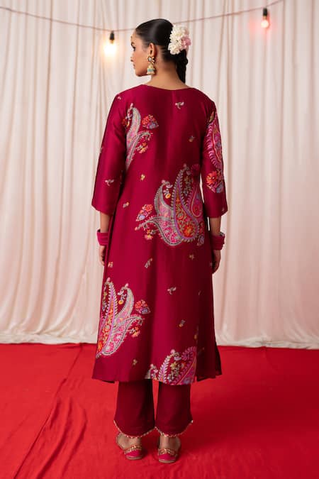 Shop Chrkha Maroon Cotton Satin Print Chanderi Silk Paisley Embroidered Kurta And Pant Set at Aza Fashions Shop_Chrkha_Maroon Cotton Satin Print Chanderi Silk Paisley Embroidered Kurta And Pant Set _at_Aza_Fashions