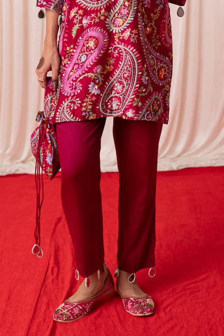 Chrkha Maroon Cotton Satin Print Mirror Paisley Embroidered Short Kurta With Pant Online at Aza Fashions Chrkha_Maroon Cotton Satin Print Mirror Paisley Embroidered Short Kurta With Pant _Online_at_Aza_Fashions