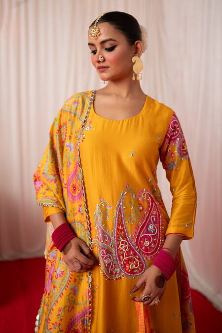 Shop Chrkha Yellow Cotton Satin Chanderi Silk Paisley Motif Embroidered Kurta And Pant Set Online at Aza Fashions Shop_Chrkha_Yellow Cotton Satin Chanderi Silk Paisley Motif Embroidered Kurta And Pant Set _Online_at_Aza_Fashions