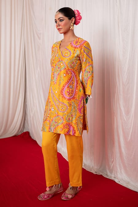 Buy_Chrkha_Yellow Cotton Satin Print Mirror Paisley Motif Embroidered Short Kurta With Pant _Online_at_Aza_Fashions