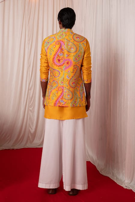 Chrkha_Yellow Chanderi Silk Printed Floral Paisley Bundi Kurta Set _Online_at_Aza_Fashions
