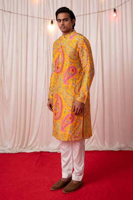Buy_Chrkha_Yellow Chanderi Silk Printed Floral Paisley Kurta With Pant _Online_at_Aza_Fashions