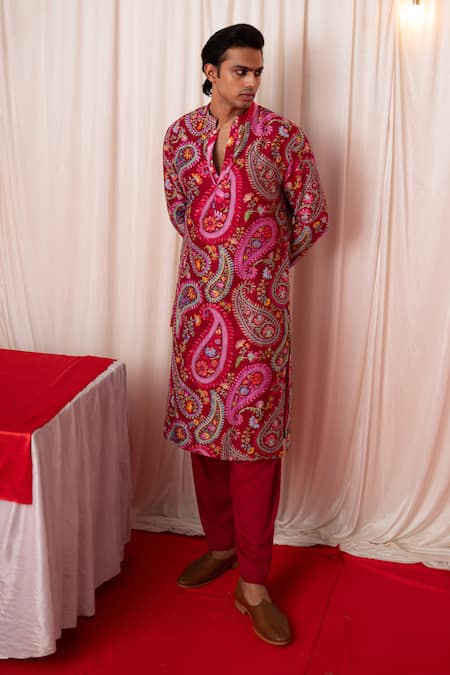 Chrkha Maroon Chanderi Silk Printed Floral Paisley Kurta With Pant 