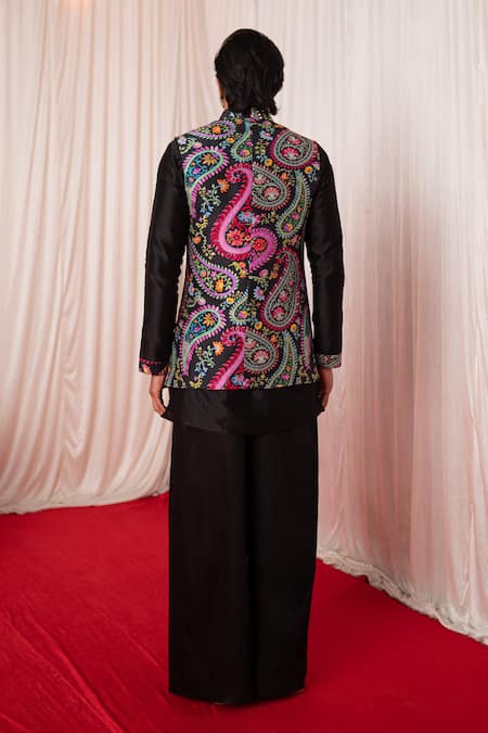 Chrkha Paisley Jaal Print Bundi Kurta Set 