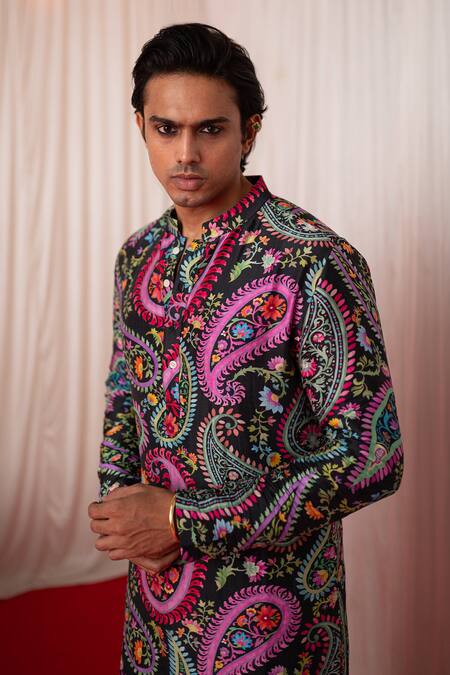 Shop_Chrkha_Black Chanderi Silk Printed Jaal Paisley Kurta With Pant _Online_at_Aza_Fashions
