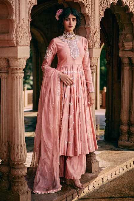 Paulmi and Harsh Pink Anarkali Chiniya Embroidery Aari Round Zardozi Skirt Set 