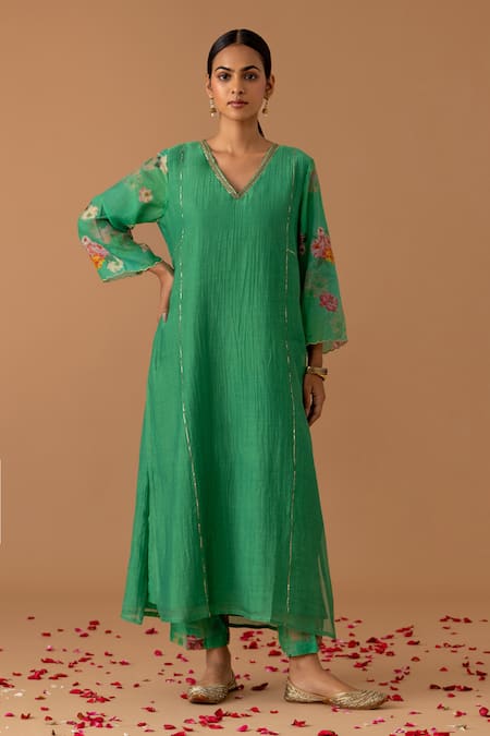 Shop Juanita By Shubhda Green Chanderi Embroidery, Zari V-neck Floral Sleeve Printed Kurta Set at Aza Fashions Shop_Juanita By Shubhda_Green Chanderi Embroidery, Zari V-neck Floral Sleeve Printed Kurta Set_at_Aza_Fashions