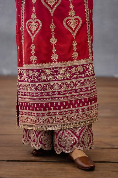 Buy Torani Pink Organza, Jersey Sequins, Beads, Zari, Saroj Aashvi Zardozi Kurta Set Online at Aza Fashions Buy_Torani_Pink Organza, Jersey Sequins, Beads, Zari, Saroj Aashvi Zardozi Kurta Set _Online_at_Aza_Fashions