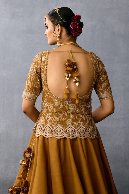 Torani Yellow Organza, Jersey Sequins, Embroidery Mehre Hasina Bridal Lehenga Set Online at Aza Fashions Torani_Yellow Organza, Jersey Sequins, Embroidery Mehre Hasina Bridal Lehenga Set _Online_at_Aza_Fashions