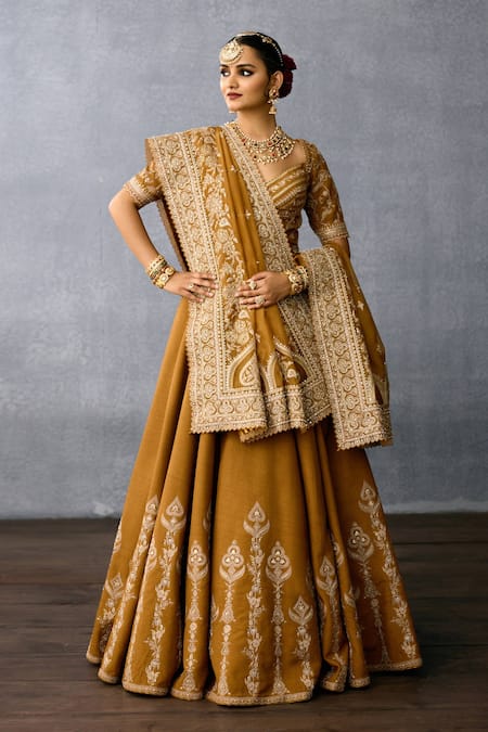 Shop Torani Yellow Organza, Jersey Sequins, Embroidery Mehre Hasina Bridal Lehenga Set Shop_Torani_Yellow Organza, Jersey Sequins, Embroidery Mehre Hasina Bridal Lehenga Set