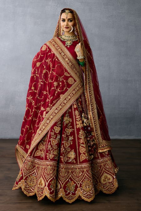 Torani Red Jeni Silk Embroidery Zardozi Round Shamse Malka Leaf Bridal Lehenga Set 