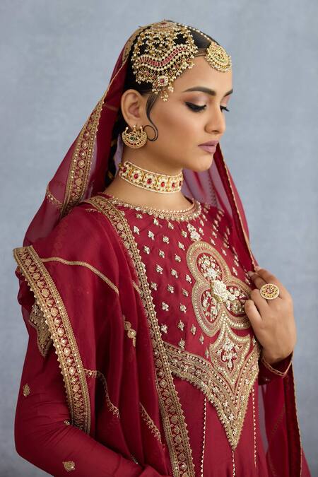 Buy Torani Red Jersey, Chiffon Crystals, Sequins, Shamse Reja Blossom Dori Anarkali Set Online at Aza Fashions Buy_Torani_Red Jersey, Chiffon Crystals, Sequins, Shamse Reja Blossom Dori Anarkali Set _Online_at_Aza_Fashions