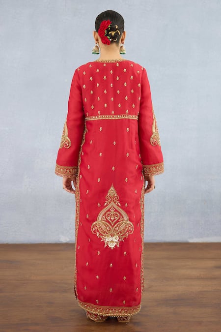 Shop Torani Red Organza, Jersey, Shamse Misa Floral Vine Dori Embroidered Jacket Pant Set at Aza Fashions Shop_Torani_Red Organza, Jersey, Shamse Misa Floral Vine Dori Embroidered Jacket Pant Set _at_Aza_Fashions