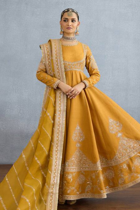 Buy Torani Yellow Jersey, Silk Embroidery, Sequins Mehre Rano Botanic Vine Anarkali Set Buy_Torani_Yellow Jersey, Silk Embroidery, Sequins Mehre Rano Botanic Vine Anarkali Set