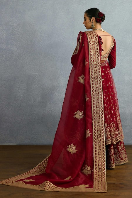 Torani Red Jersey, Silk, Net Sequins, Gota Shamse Raazi Scalloped Anarkali Lehenga Set at Aza Fashions Torani_Red Jersey, Silk, Net Sequins, Gota Shamse Raazi Scalloped Anarkali Lehenga Set _at_Aza_Fashions