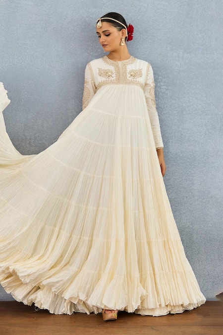 Torani Ivory Muslin, Silk Sequins, Maahe Ruma Floral Heart Embroidered Anarkali Online at Aza Fashions Torani_Ivory Muslin, Silk Sequins, Maahe Ruma Floral Heart Embroidered Anarkali _Online_at_Aza_Fashions