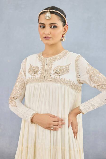 Shop Torani Ivory Muslin, Silk Sequins, Maahe Ruma Floral Heart Embroidered Anarkali Online at Aza Fashions Shop_Torani_Ivory Muslin, Silk Sequins, Maahe Ruma Floral Heart Embroidered Anarkali _Online_at_Aza_Fashions