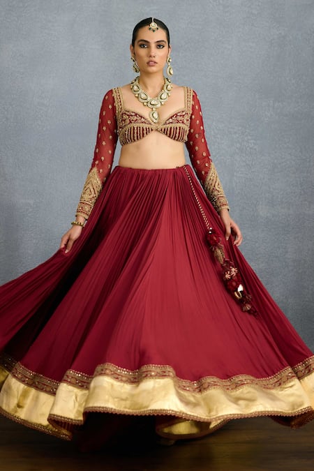 Buy Torani Red Muslin, Silk Pearls, Beads, Zari Shamse Naazia Embroidered Lehenga Set Online at Aza Fashions Buy_Torani_Red Muslin, Silk Pearls, Beads, Zari Shamse Naazia Embroidered Lehenga Set _Online_at_Aza_Fashions