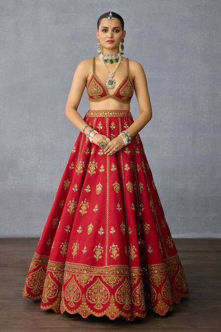 Torani Red Organza, Jersey Zari, Sequins, Pearls Shamse Reia Embroidered Lehenga Set Online at Aza Fashions Torani_Red Organza, Jersey Zari, Sequins, Pearls Shamse Reia Embroidered Lehenga Set _Online_at_Aza_Fashions