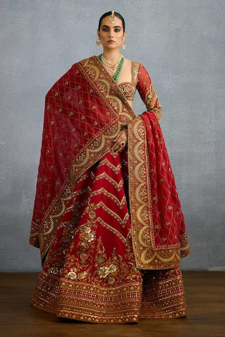 Torani Red Jeni Silk Embroidered Zardosi Sweetheart Shamse Fariha Lehenga Set 