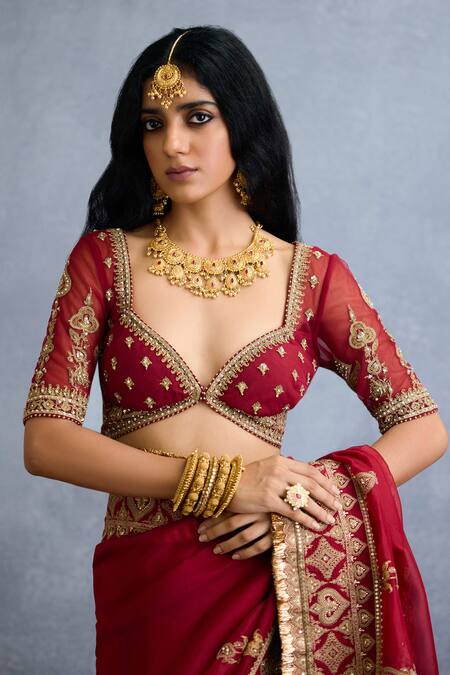 Torani Red Organza, Jersey Sequins, Zari Shamse Mariam Embroidered Saree at Aza Fashions Torani_Red Organza, Jersey Sequins, Zari Shamse Mariam Embroidered Saree _at_Aza_Fashions