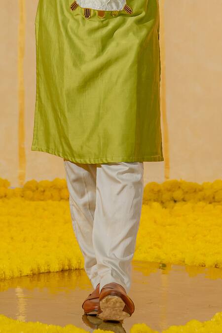 Runit Gupta Green Chanderi Silk Embroidered Acrylic Cutpipe Kurta And Pant Set Online at Aza Fashions Runit Gupta_Green Chanderi Silk Embroidered Acrylic Cutpipe Kurta And Pant Set _Online_at_Aza_Fashions