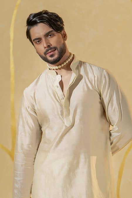 Shop Runit Gupta Off White Chanderi Silk Plain Kurta And Pant Set Online at Aza Fashions Shop_Runit Gupta_Off White Chanderi Silk Plain Kurta And Pant Set _Online_at_Aza_Fashions