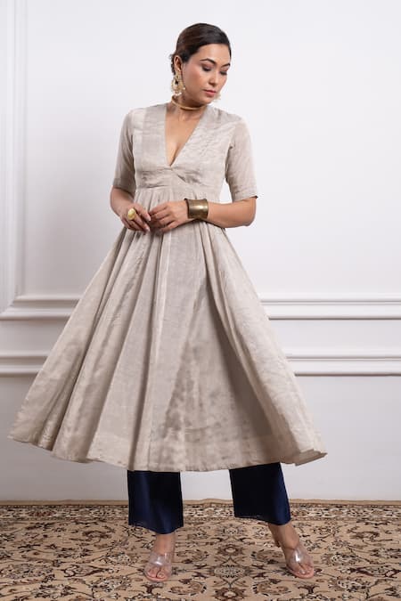 Vinusto Handwoven Zari Silk Anarkali With Pant 