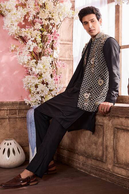 Krisha Sunny Ramani_Black Cotton, Silk Sequins, Crystals, Beads Geometric Embroidered Bundi Set _Online_at_Aza_Fashions