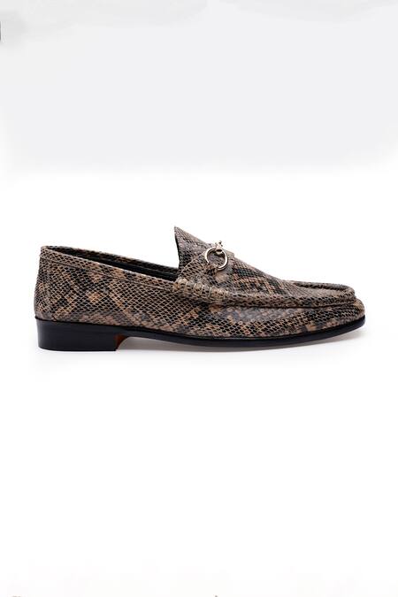 Buy_Shutiq_Beige Scale Texture Reed Python Pattern Shoes _Online_at_Aza_Fashions