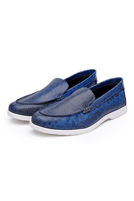 Buy_Shutiq_Blue Feline Animal Skin Embossed Loafers _Online_at_Aza_Fashions