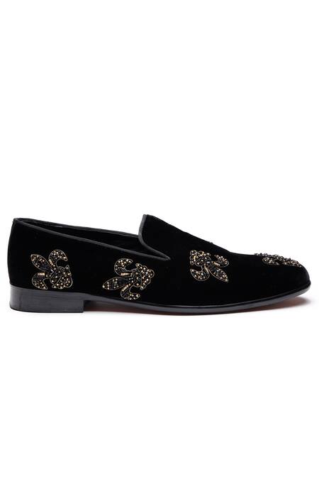 Buy Shutiq Black Fleur De Lis Embroidered Velvet Shoes Online at Aza Fashions Buy_Shutiq_Black Fleur De Lis Embroidered Velvet Shoes _Online_at_Aza_Fashions