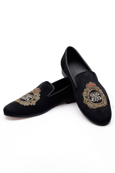 SHUTIQ Black Crown Embroidery Javar Antique Velvet Mules 