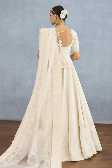 Shop Torani Ivory Organza, Jersey Sequins, Maahe Sanyah Threadwork Bridal Lehenga Set at Aza Fashions Shop_Torani_Ivory Organza, Jersey Sequins, Maahe Sanyah Threadwork Bridal Lehenga Set _at_Aza_Fashions