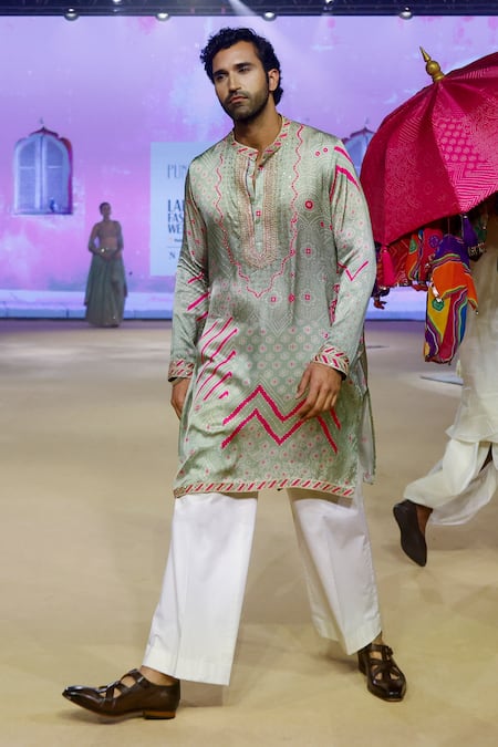 Punit Balana Gurfateh Pirzada Bandhani Kurta With Pant 
