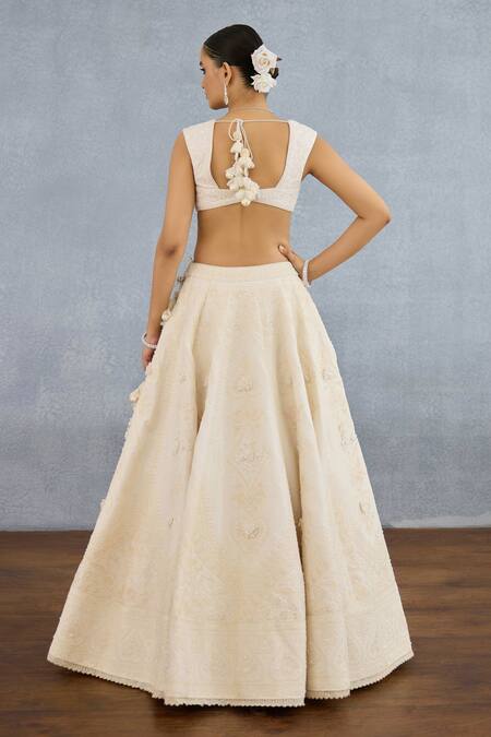 Shop Torani Ivory Organza, Jersey Embroidery, Maahe Mumtaz Floral Lehenga Blouse Set Shop_Torani_Ivory Organza, Jersey Embroidery, Maahe Mumtaz Floral Lehenga Blouse Set