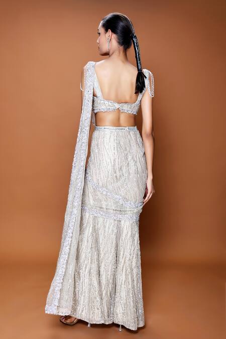 Shop Neeta Lulla Grey Tulle Sequins, Embroidery Sweetheart Neck Amelia Concept Saree With Blouse at Aza Fashions Shop_Neeta Lulla_Grey Tulle Sequins, Embroidery Sweetheart Neck Amelia Concept Saree With Blouse_at_Aza_Fashions