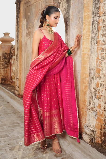 Safaa Magenta Velvet Embroidery Scoop Floral Butti Woven Panelled Anarkali Pant Set Online at Aza Fashions Safaa_Magenta Velvet Embroidery Scoop Floral Butti Woven Panelled Anarkali Pant Set _Online_at_Aza_Fashions