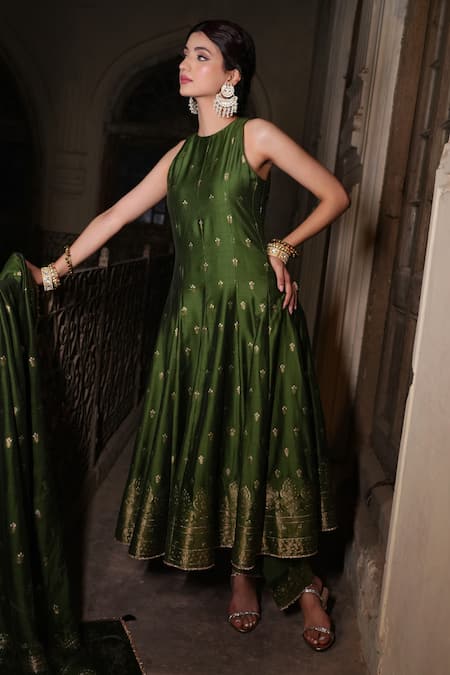 Buy Safaa Green Velvet Embroidery Round Neck Behnaaz Floral Jaal Woven Anarkali Pant Set Online at Aza Fashions Buy_Safaa_Green Velvet Embroidery Round Neck Behnaaz Floral Jaal Woven Anarkali Pant Set _Online_at_Aza_Fashions