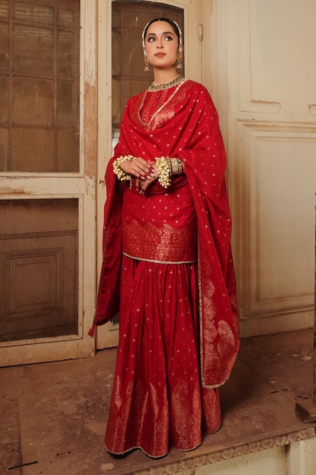 Safaa_Red Velvet Embroidery Round Neck Azeela Floral Butti Woven Kurta Gharara Set _at_Aza_Fashions