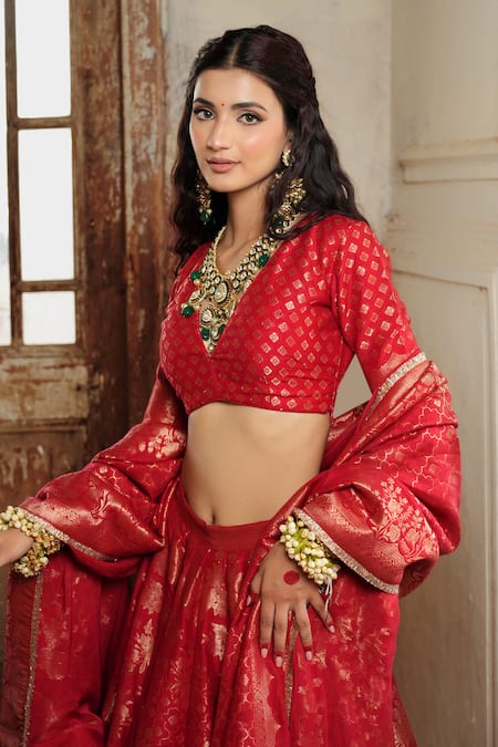 Buy_Safaa_Red Velvet, Silk Embroidery Plunge Hiraya Floral Jaal Woven Bridal Lehenga Set _Online_at_Aza_Fashions
