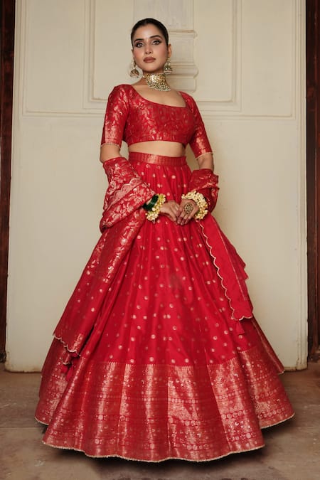 Buy_Safaa_Red Velvet, Silk Embroidery Square Minara Geometric Butti Bridal Lehenga Set _Online_at_Aza_Fashions