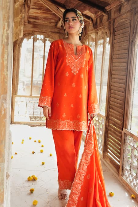 Buy Safaa Orange Velvet, Silk Embroidery, Zari Mahenoor Floral Butti Woven Kurta Pant Set Online at Aza Fashions Buy_Safaa_Orange Velvet, Silk Embroidery, Zari Mahenoor Floral Butti Woven Kurta Pant Set _Online_at_Aza_Fashions