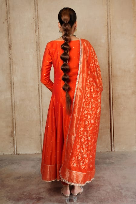 Safaa_Orange Velvet Embroidery Sweetheart Neck Shahlaar Butti Woven Anarkali Pant Set _Online_at_Aza_Fashions
