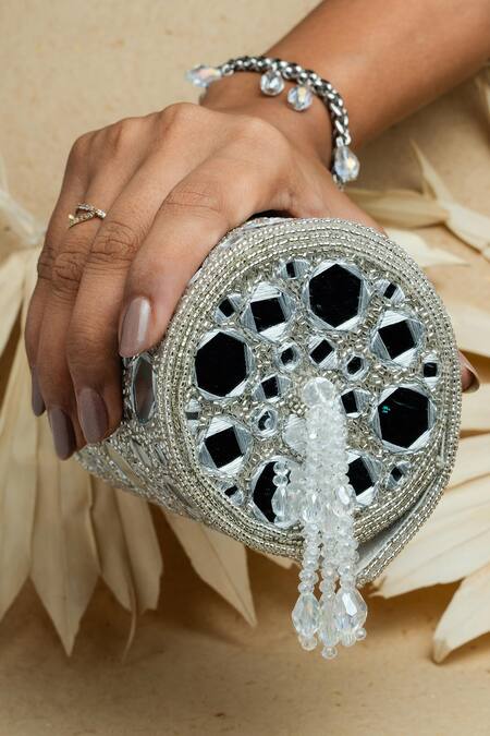 Shop Nayaab By Sonia Silver Mirrors, Zari Aynali Boshkeh Embroidered Potli Bag Shop_Nayaab By Sonia_Silver Mirrors, Zari Aynali Boshkeh Embroidered Potli Bag